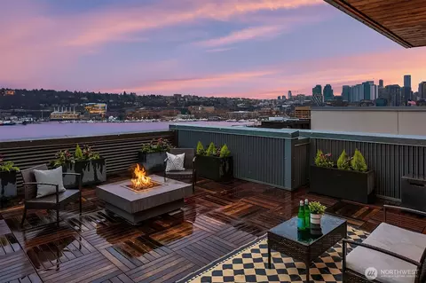 1709 Dexter Ave N #A, Seattle, WA 98109
