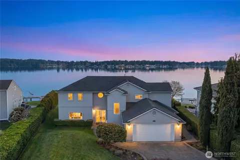 3214 196th Avenue Ct E, Lake Tapps, WA 98391