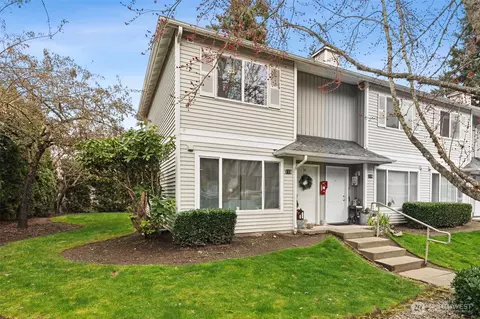 4016 7th St SW #C115, Puyallup, WA 98373