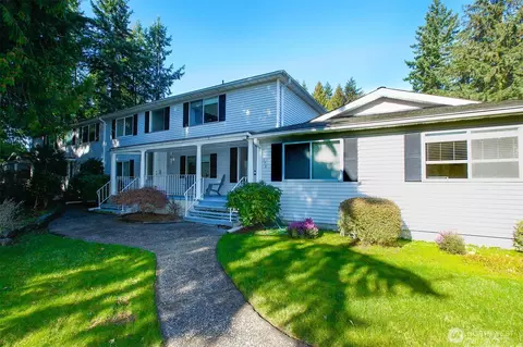 110 SW 325th Pl, Federal Way, WA 98003