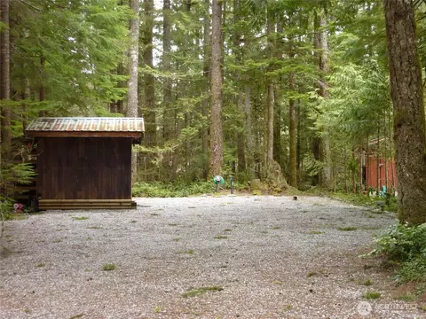 5 1 Goldrush Rd, Deming, WA 98244