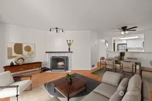 8512 242nd St SW #3, Edmonds, WA 98026