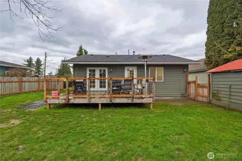 Exterior - 107 River St, Everson, WA 98247 photo 3 of 5