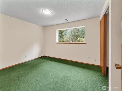 Bedroom - 106 165th Ave SE, Bellevue, WA 98008 photo 6 of 6