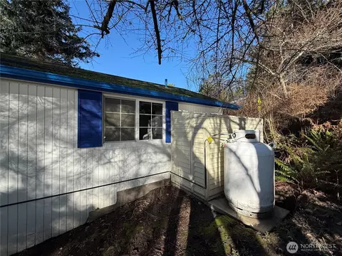 Exterior - 5244 Deer Harbor Rd, Eastsound, WA 98245 photo 10 of 14