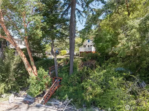 Exterior - 5244 Deer Harbor Rd, Eastsound, WA 98245 photo 6 of 14