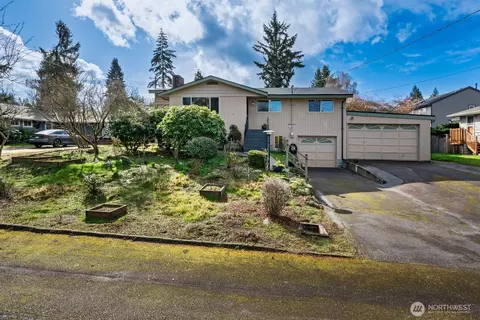 2315 N 171st St, Shoreline, WA 98133