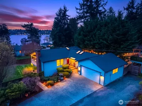 6214 NE 129th St, Kirkland, WA 98034