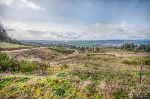 147 Lost Creek Ln #G, Woodland, WA 98674