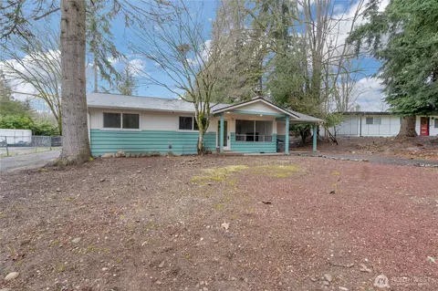 25909 216th Pl SE, Maple Valley, WA 98038
