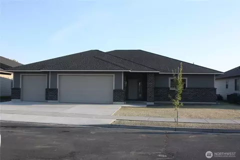 3439 Blue Heron Ln, Moses Lake, WA 98837