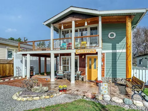 4836 Willow Dr, Blaine, WA 98230