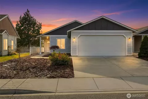 7815 W 6th Ave, Kennewick, WA 99336