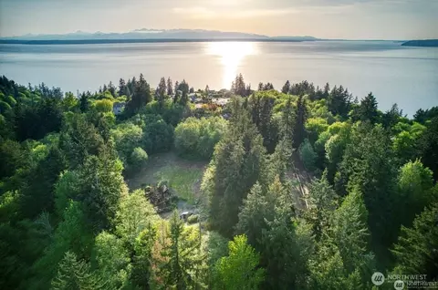 6920 Fisher Rd, Edmonds, WA 98026