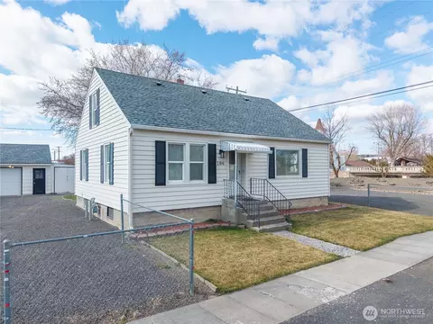 106 S 2nd St, Odessa, WA 99159