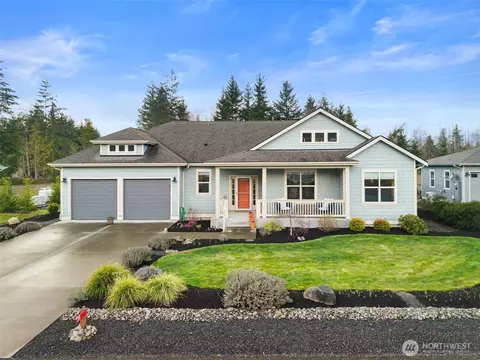 39 Pelton Ct, Port Ludlow, WA 98365
