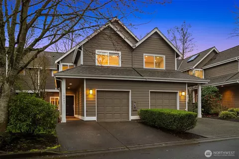 10007 NE 37th Ct, Kirkland, WA 98033