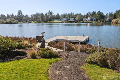 385 Eagle Nest Ct SE, Ocean Shores, WA 98569