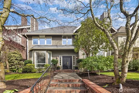 928 17th Ave E, Seattle, WA 98112