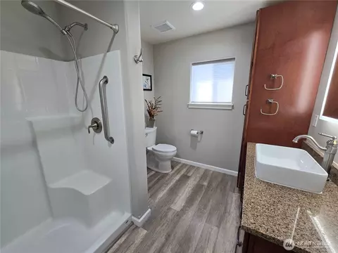 Bath - 40 Topaz Way, Sequim, WA 98382 photo 3 of 5