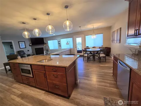 Kitchen - 40 Topaz Way, Sequim, WA 98382 photo 5 of 6