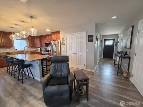 Entry Way - 40 Topaz Way, Sequim, WA 98382 photo 2 of 3