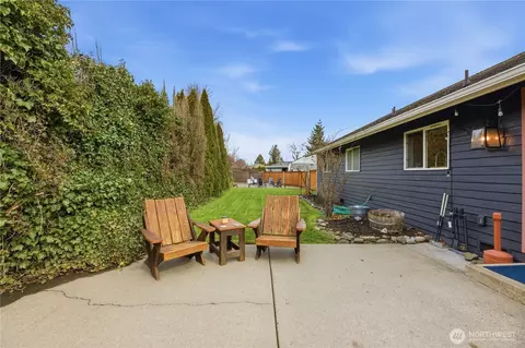 Exterior - 620 Myrtine St, Enumclaw, WA 98022 photo 3 of 5
