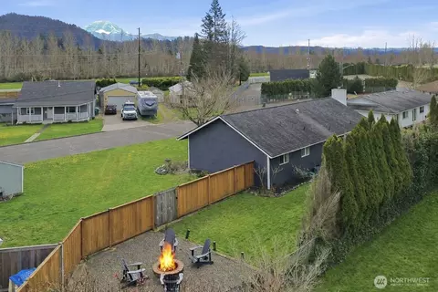 View/Area - 620 Myrtine St, Enumclaw, WA 98022 photo 1 of 4