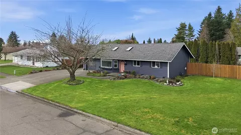620 Myrtine St, Enumclaw, WA 98022