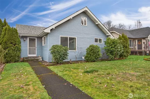 657 17th Ave, Longview, WA 98632