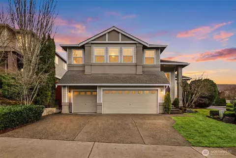 2005 NE 35th Pl, Renton, WA 98056
