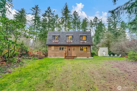 11807 Dogwood Pl, Anderson Island, WA 98303