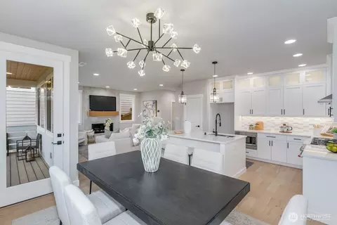 Dining - 20317 94th Dr NE, Bothell, WA 98011 photo 2 of 2