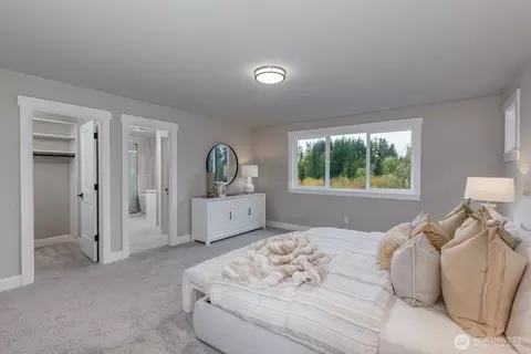 Bedroom - 20317 94th Dr NE, Bothell, WA 98011 photo 2 of 5
