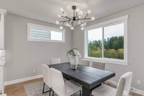 Dining - 20317 94th Dr NE, Bothell, WA 98011 photo 1 of 2