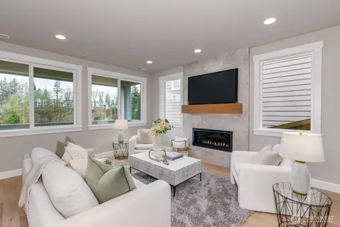 Living - 20317 94th Dr NE, Bothell, WA 98011 photo 2 of 4