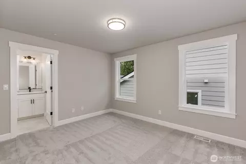 Bedroom - 20317 94th Dr NE, Bothell, WA 98011 photo 4 of 5