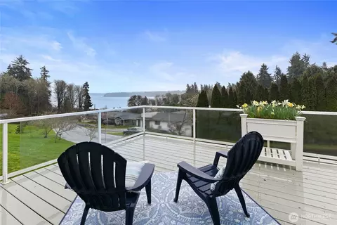 9011 Roanoke Rd NE, Bremerton, WA 98311