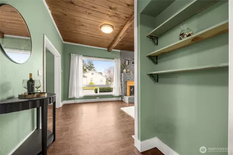 Entry Way - 111 Cedar Ave #1, Sultan, WA 98294 photo 3 of 4