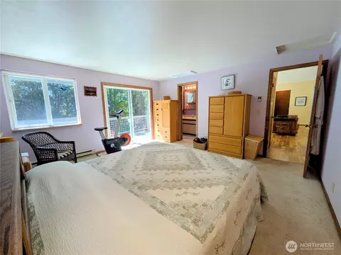 Bedroom - 112 Discovery Way, Eastsound, WA 98245 photo 2 of 4