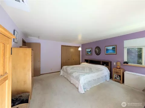 Bedroom - 112 Discovery Way, Eastsound, WA 98245 photo 3 of 4