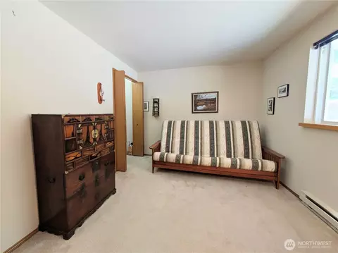 Bedroom - 112 Discovery Way, Eastsound, WA 98245 photo 4 of 4