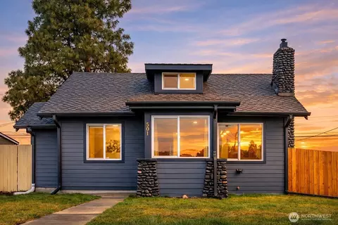 501 S 52nd St, Tacoma, WA 98408