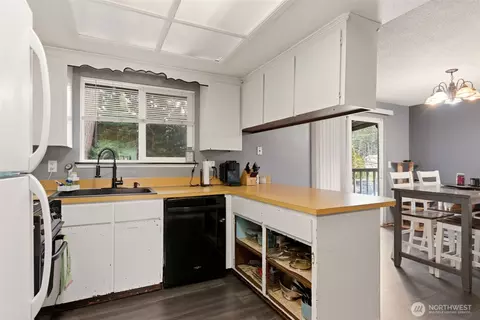 Kitchen - 3902 E Ct E 246th St, Spanaway, WA 98387 photo 3 of 3