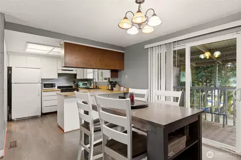 Dining - 3902 E Ct E 246th St, Spanaway, WA 98387 photo 3 of 4