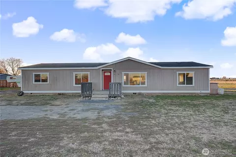 4112 Road E9 NE, Moses Lake, WA 98837