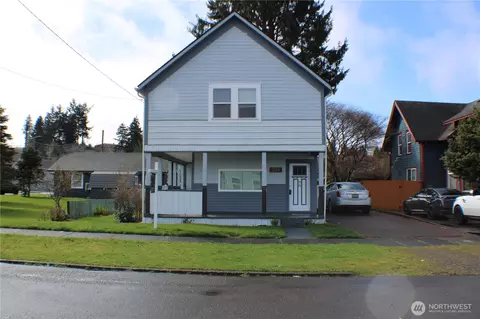 1224 4th St, Cosmopolis, WA 98537