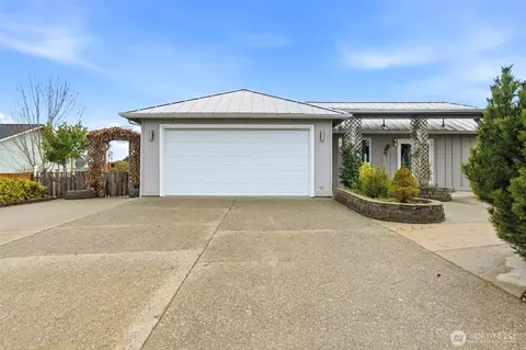 181 Duke Dr, Sequim, WA 98382