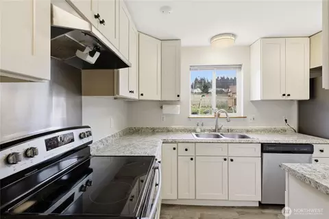 Kitchen - 110 Alpine Loop, Sequim, WA 98382 photo 2 of 2