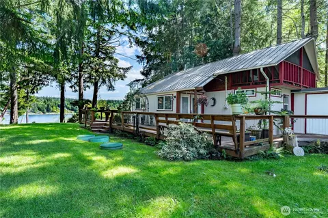 711 E Herron Blvd NW, Lakebay, WA 98349